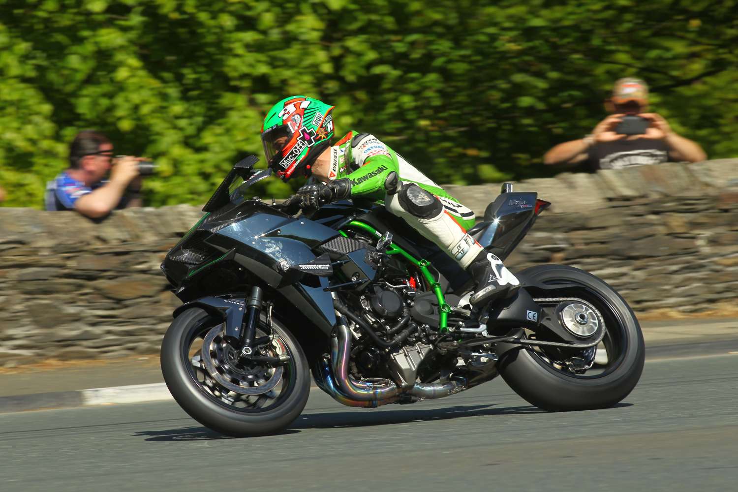 Ninja H2r Rider James Hillier claims fastest closed roads TT speed with Kawasaki Ninja ...
